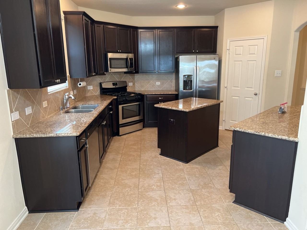 1038 Bay Sky Way - Photo 3 of 33