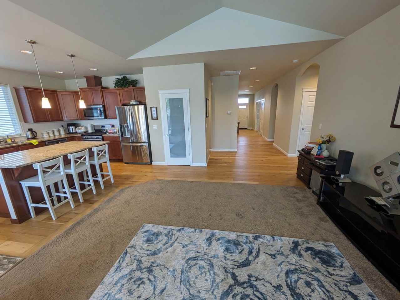9546 6th Way Se - Photo 2 of 15