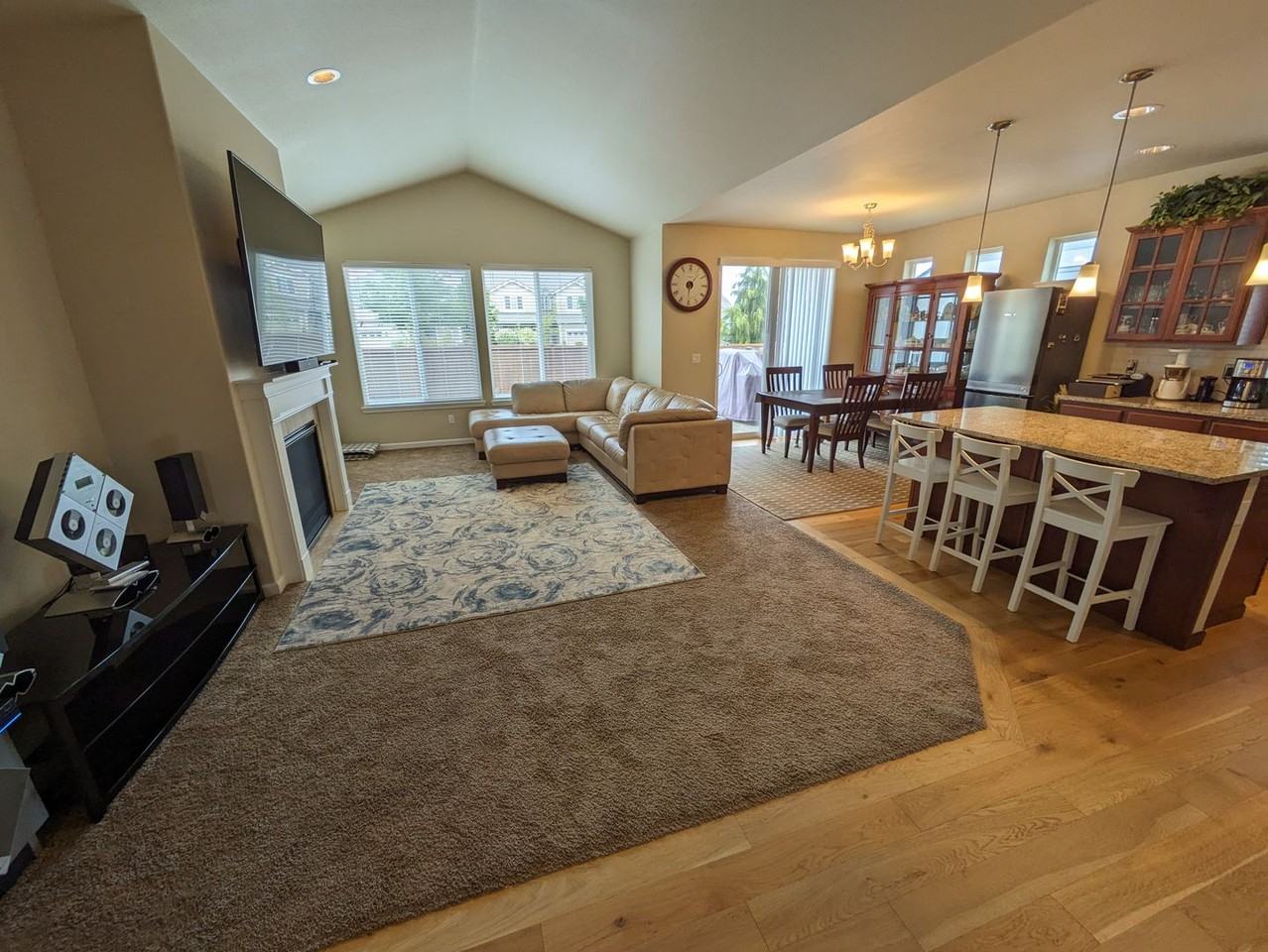 9546 6th Way Se - Photo 4 of 15