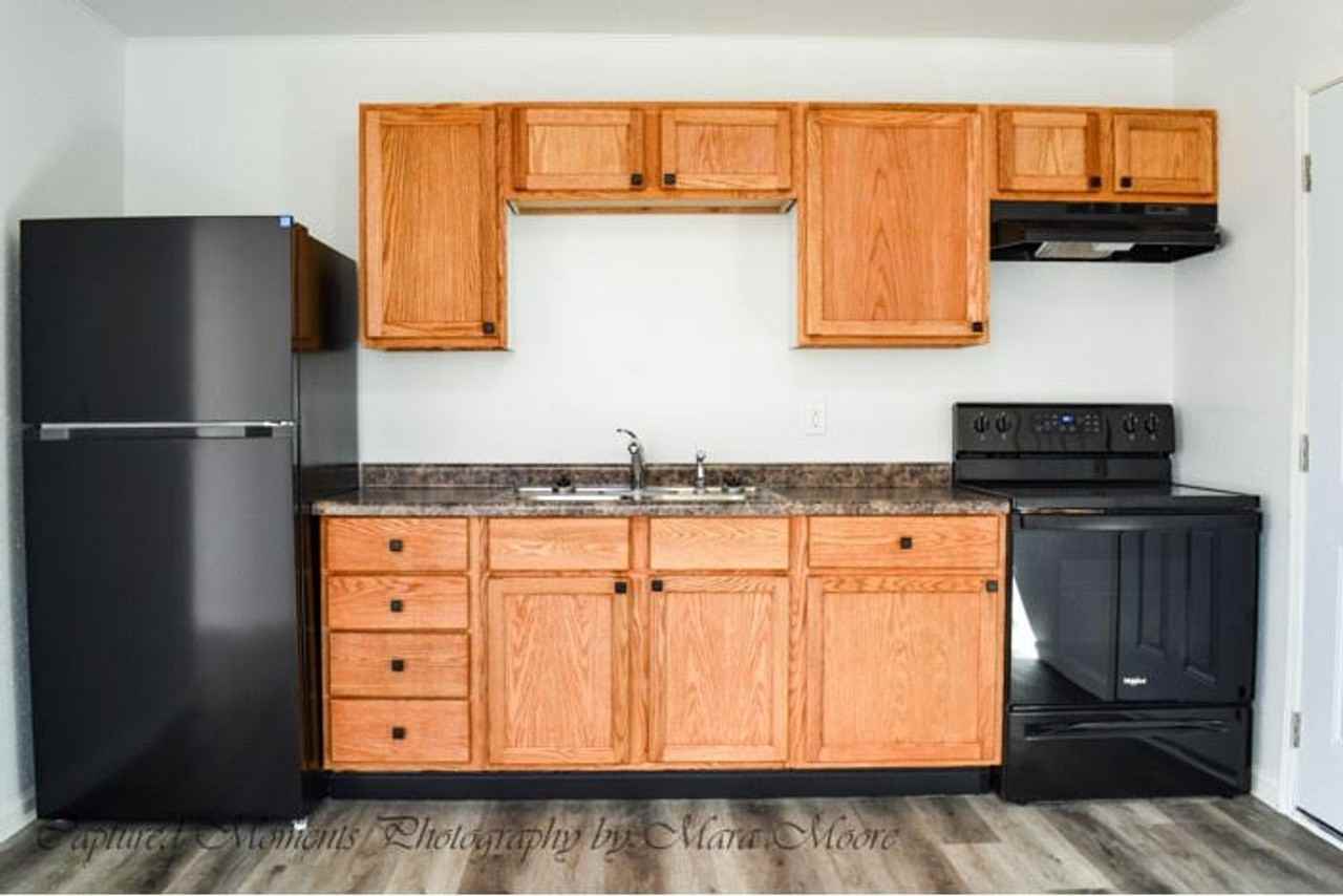 11 King Dr - Photo 2 of 24