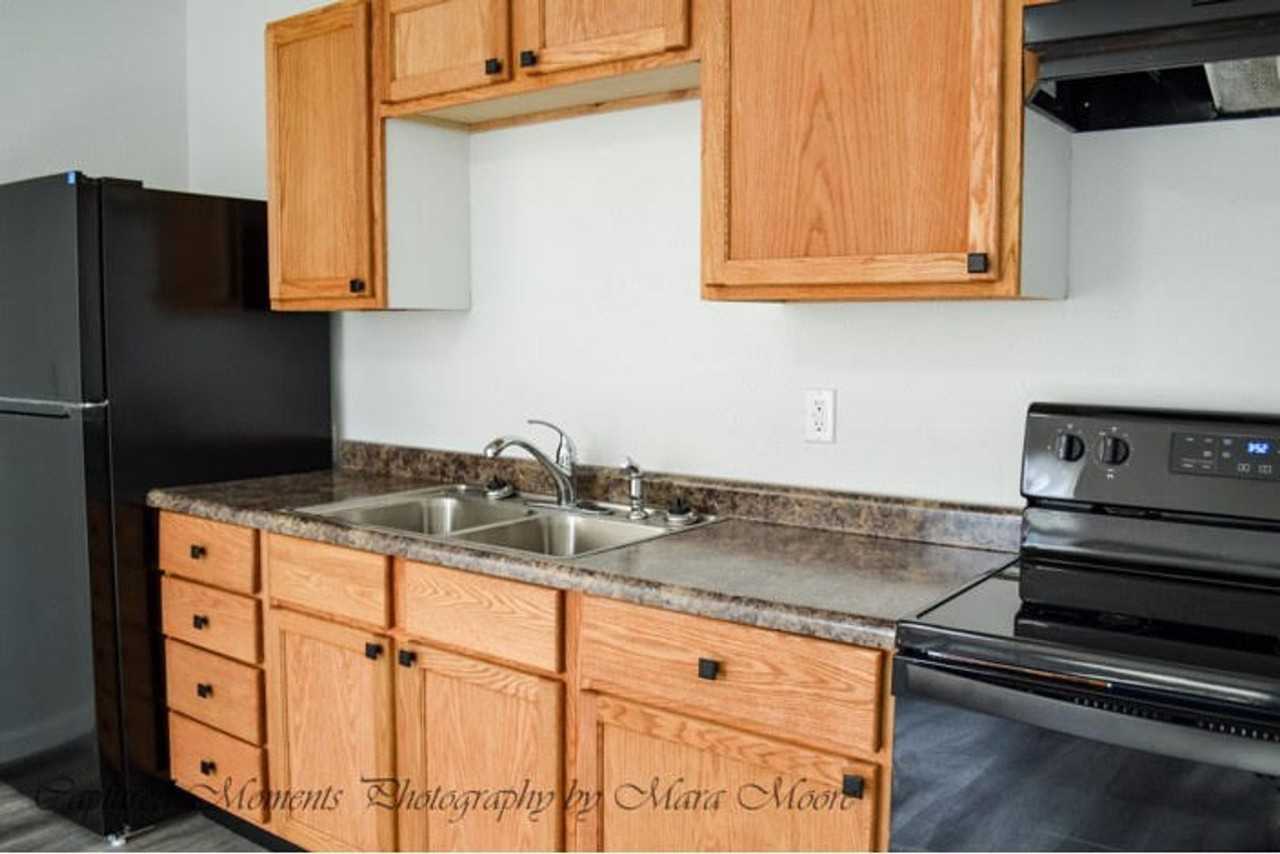 11 King Dr - Photo 3 of 24