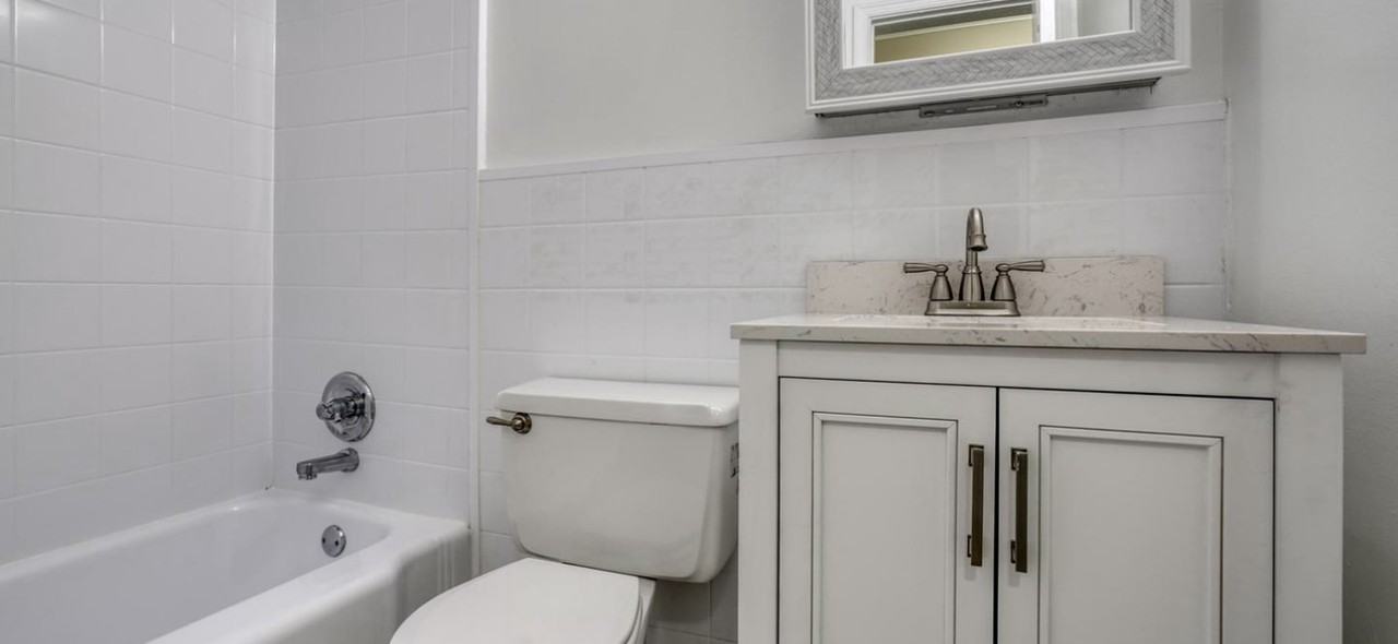 2 Center Road #A4 - Photo 5 of 11