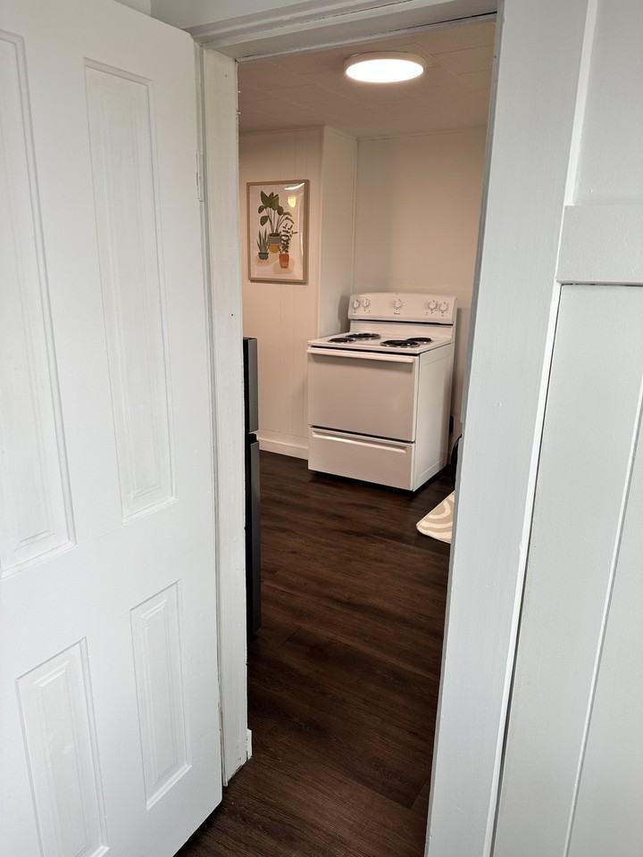 728 S Main St #1-2 - Photo 2 of 20