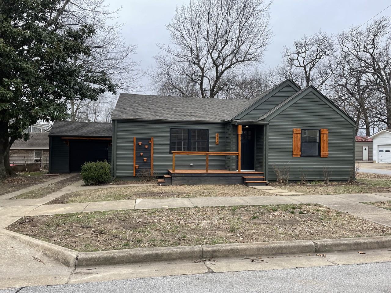 610 N Wright St #NA - Photo 2 of 23