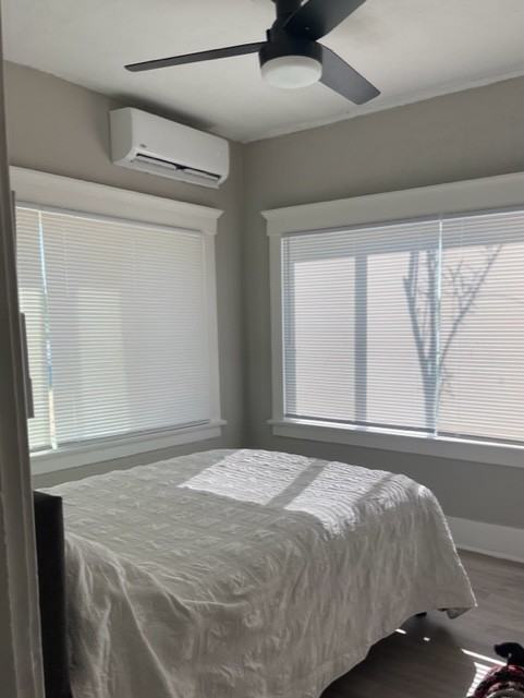 420 N Park Ave #420 - Photo 3 of 12