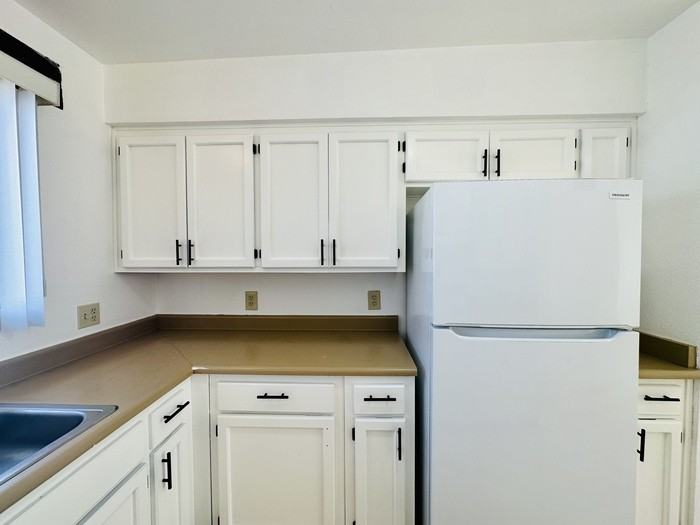 3328 E Water St - Photo 3 of 15