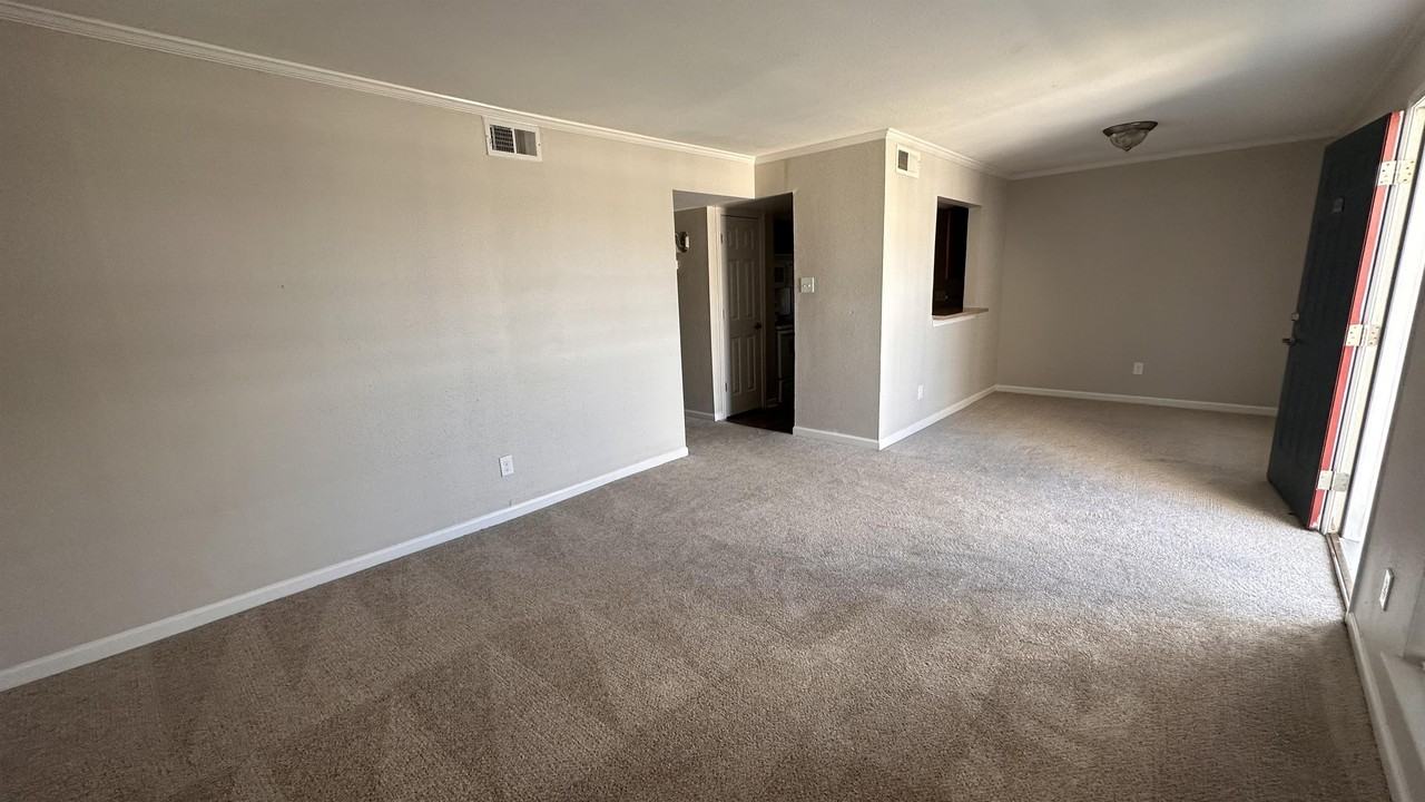 7315 Brompton 364B - Photo 2 of 23