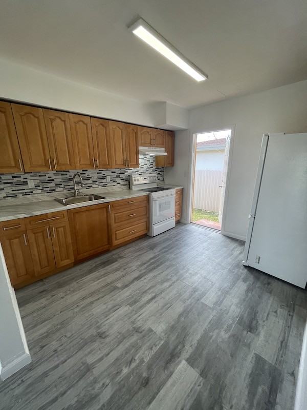 2457 Northwest 81st Terrace - 1Unit A #1 - Photo 3 of 11