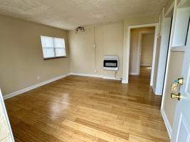 featured image of 913 3rd St W #2
