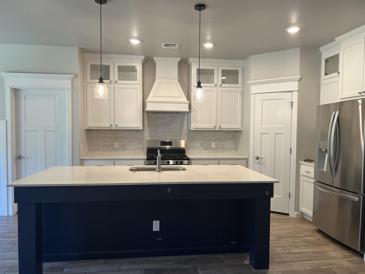 509 Nw 183rd St #1 - Photo 6 of 26