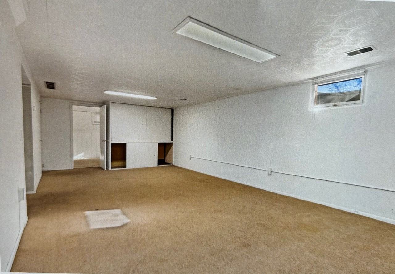 2503 16th Avenue - Photo 3 of 6