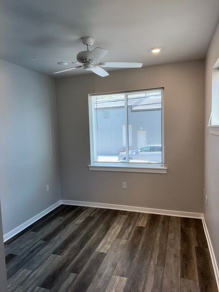 1244 S 26th St #1 - Photo 5 of 13