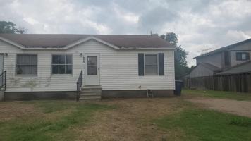 featured image of 315 W Tyrone Ave #1