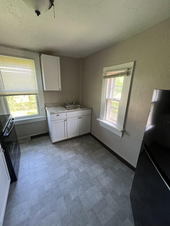 126 Independence St #3 - Photo 7 of 14