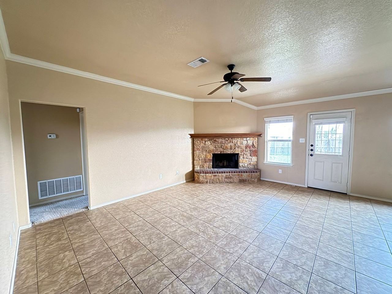 3100 Rockwall Dr - Photo 7 of 47