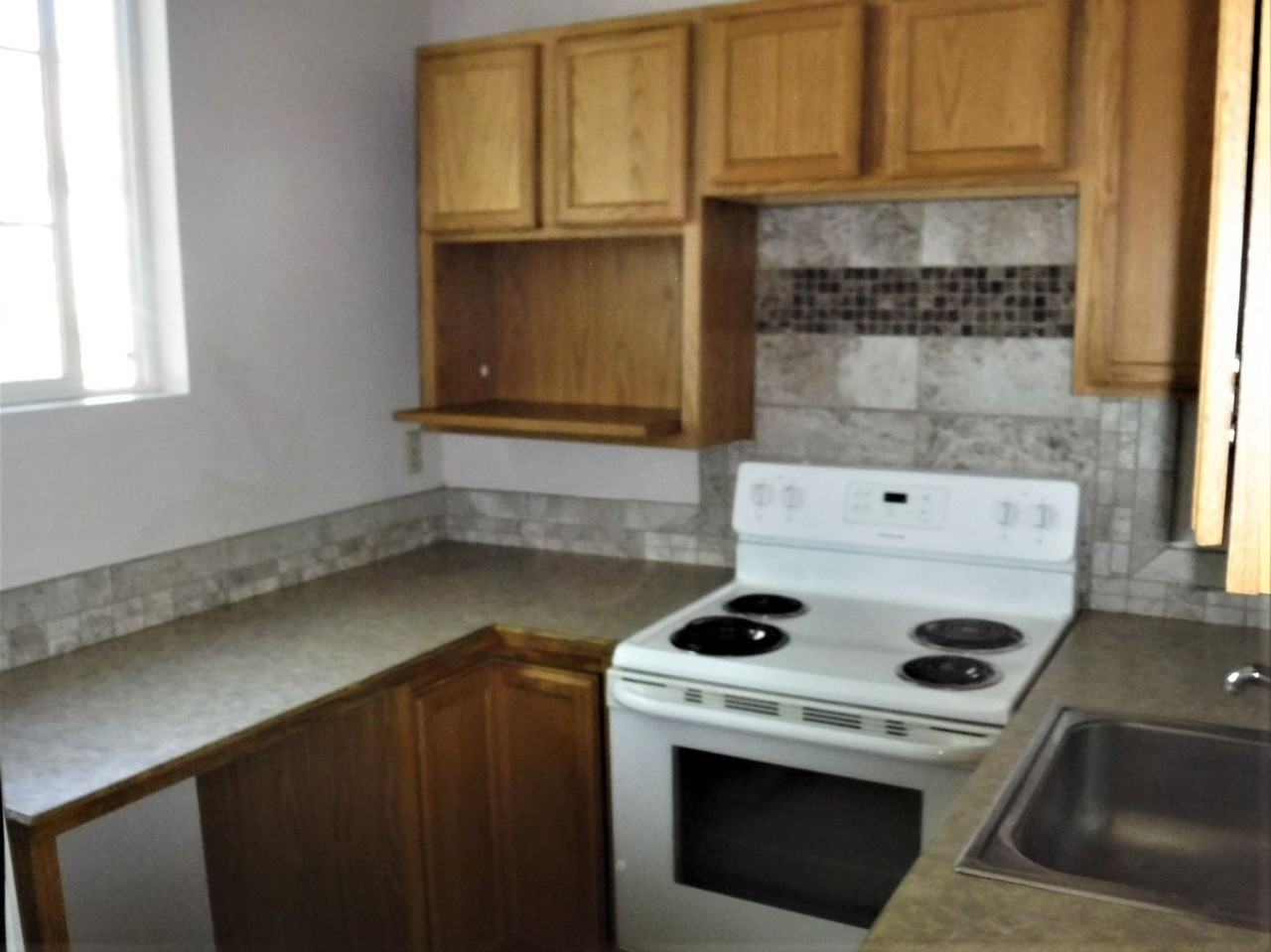 1504 N 9th St #C - Photo 7 of 20