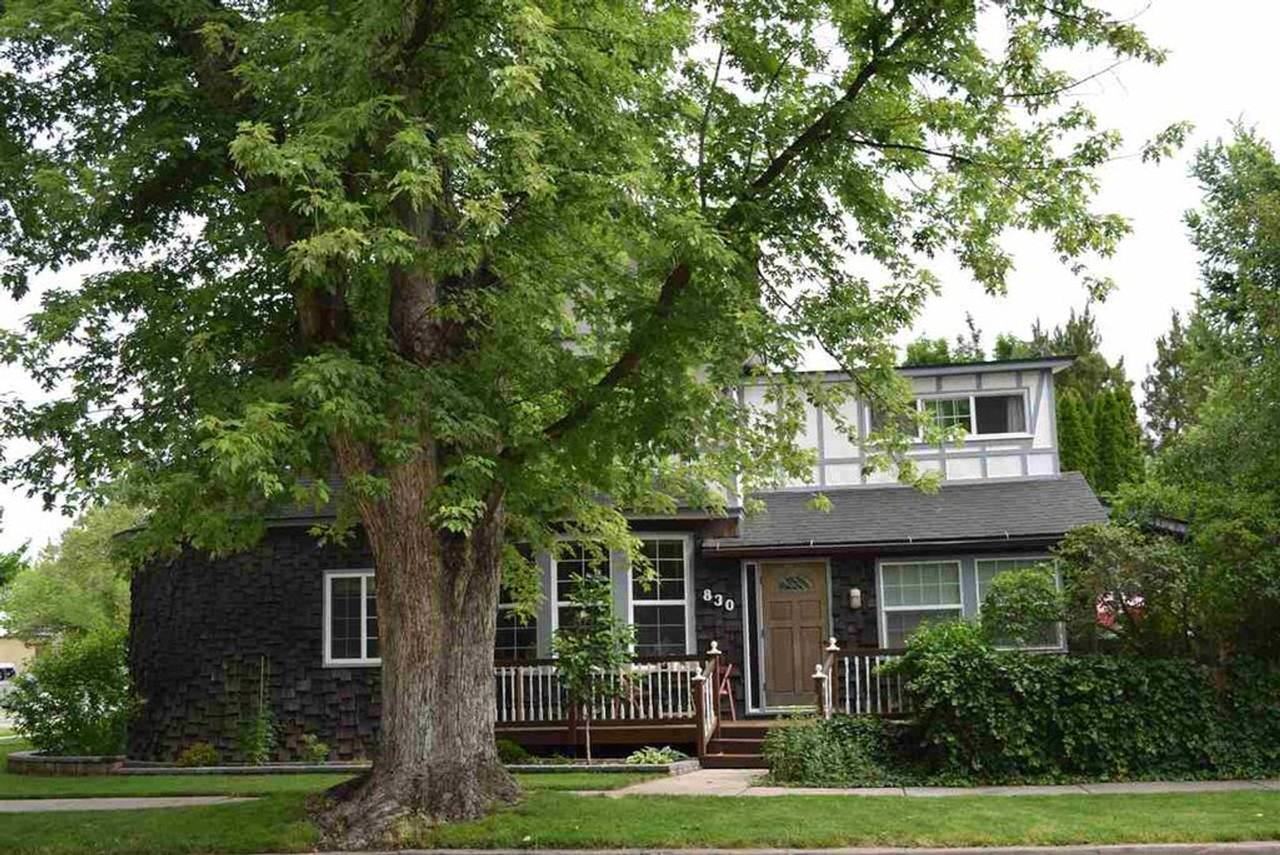 830 Ada St #B - Photo 2 of 13