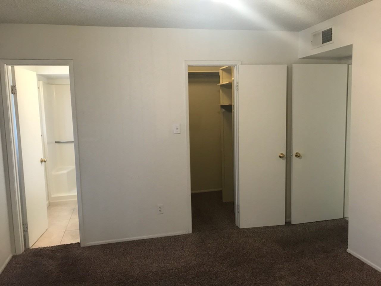 4134 W Laurel Ln - Photo 2 of 20