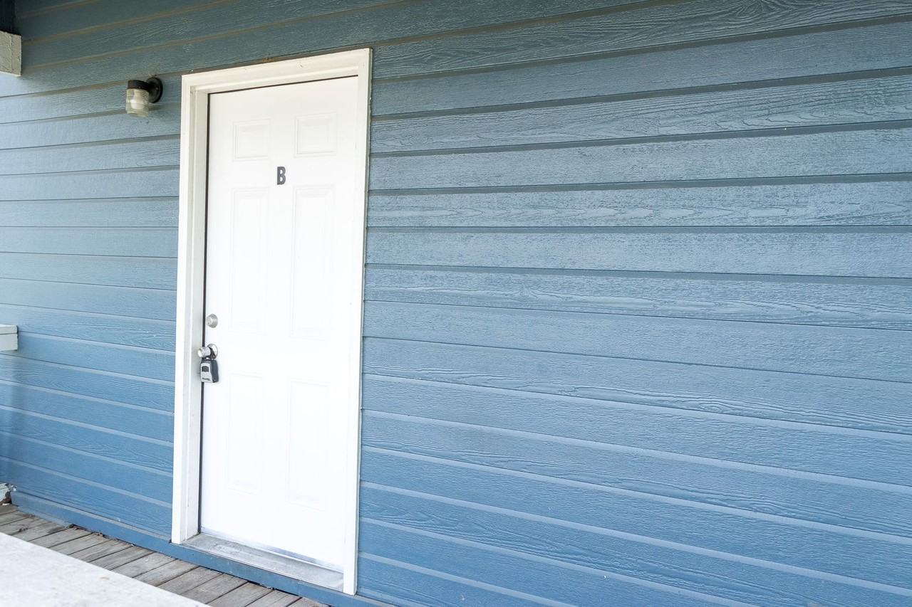 2608 E 37th St. - Photo 2 of 16