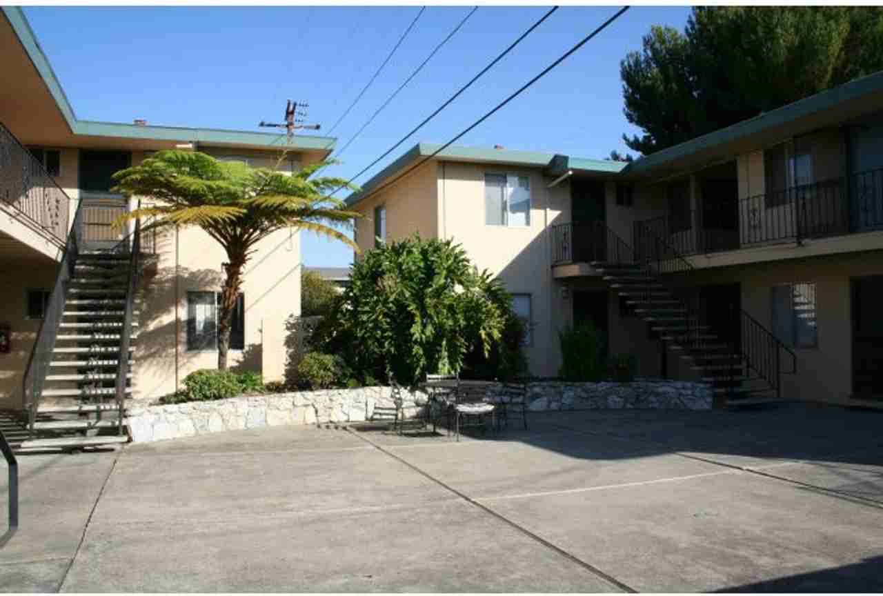 272 - 1358 Reeve St - Photo 3 of 24