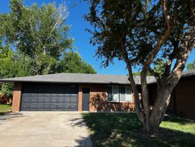 1727 Pecan St - Photo 1 of 1