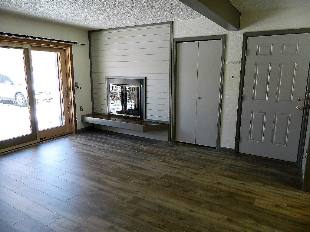 559 Rainbow Dr - Photo 3 of 21