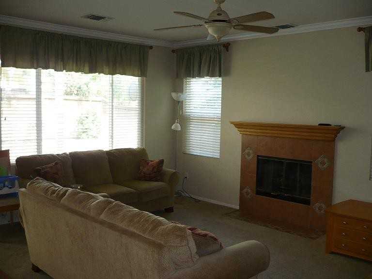 1065 Camino Miel - Photo 4 of 10