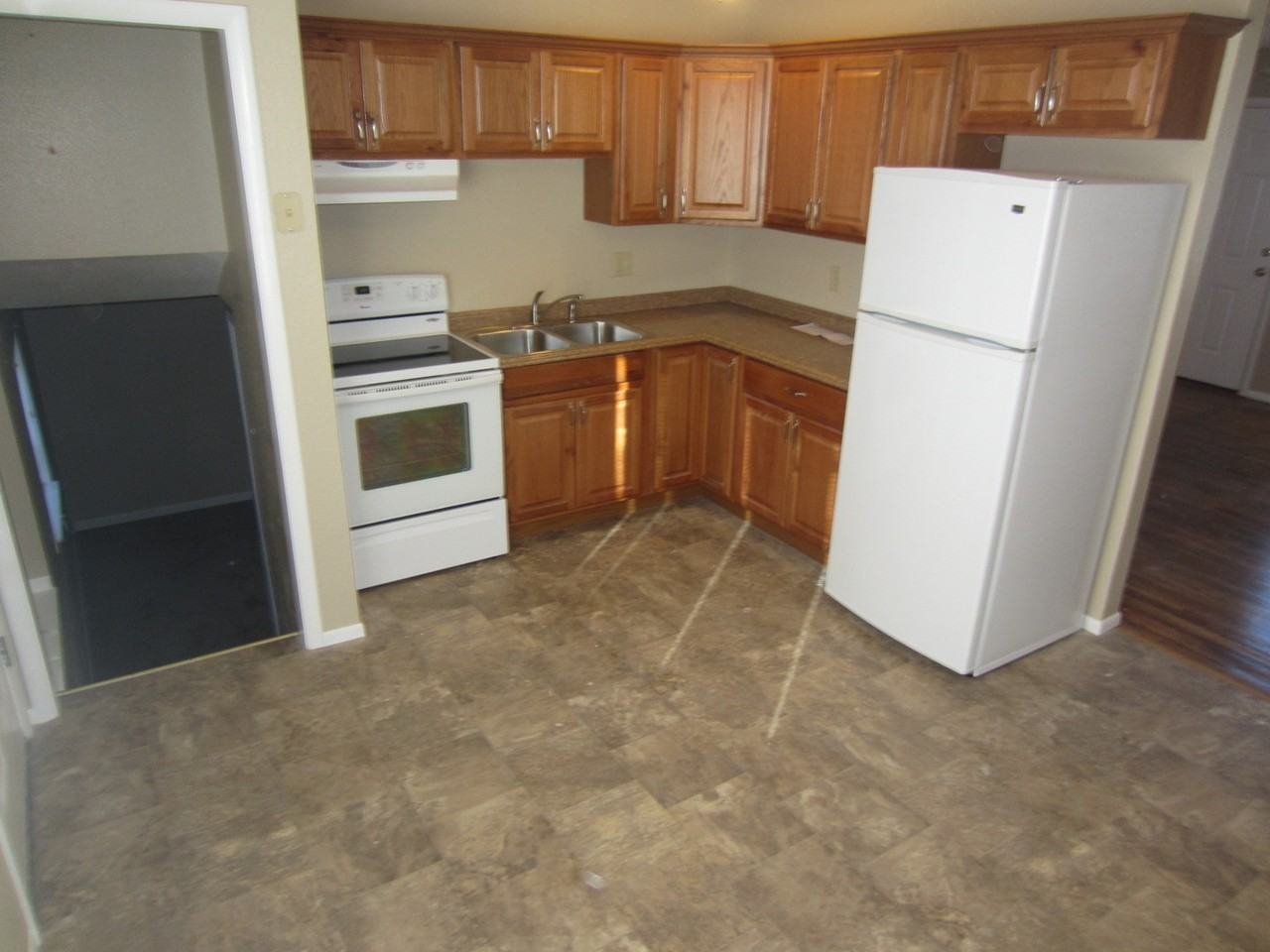 1125 E Las Animas St - Photo 2 of 7