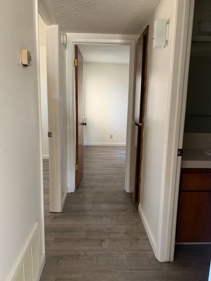 217 W Elm St #A - Photo 6 of 10