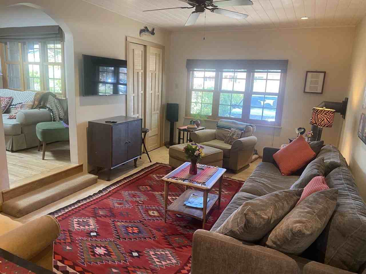 907 Rio Vista St - Photo 2 of 22