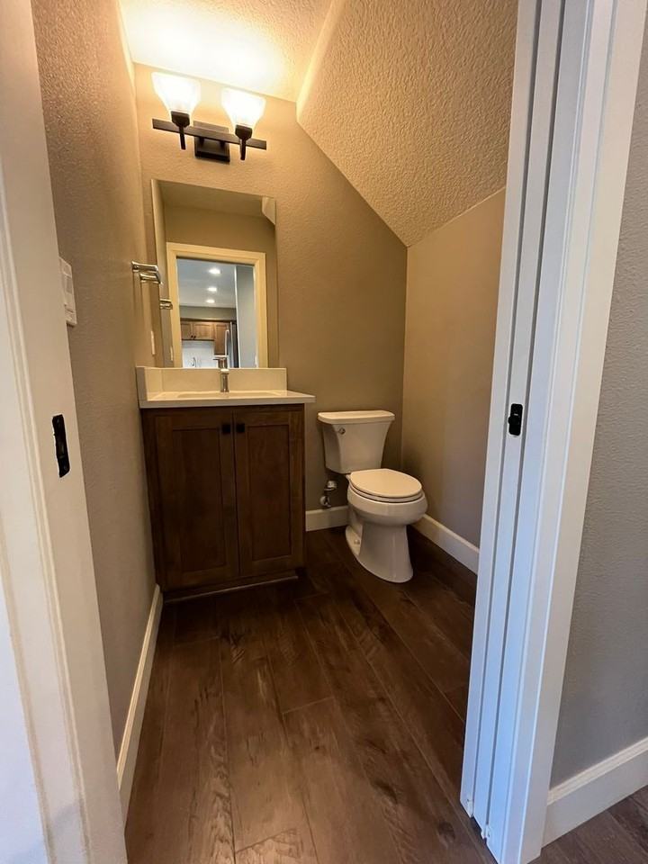 37855 College St - Photo 3 of 12