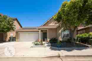 591 S Bundy Dr - Photo 1 of 1