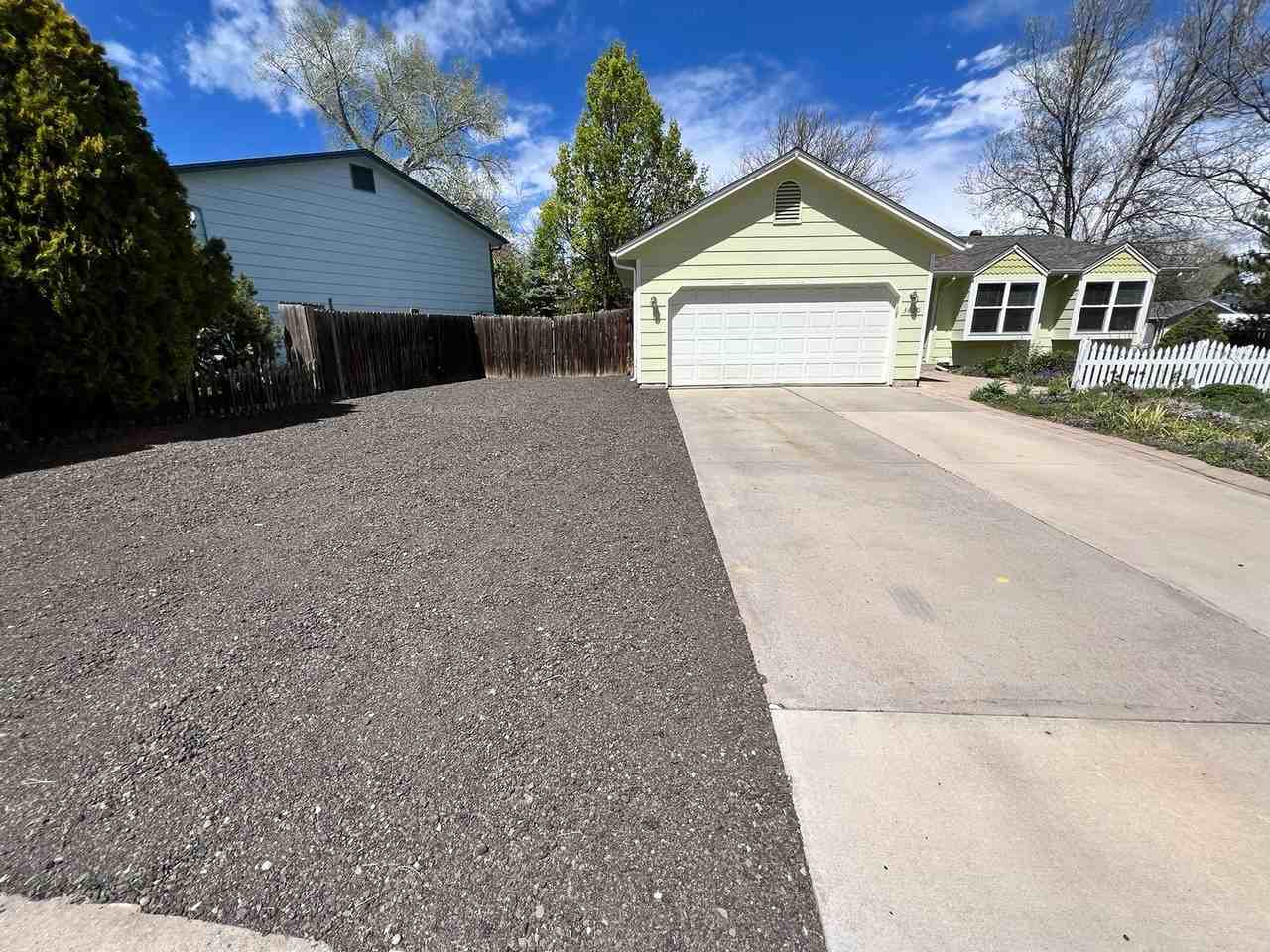 3830 Arctic Fox Dr - Photo 3 of 24