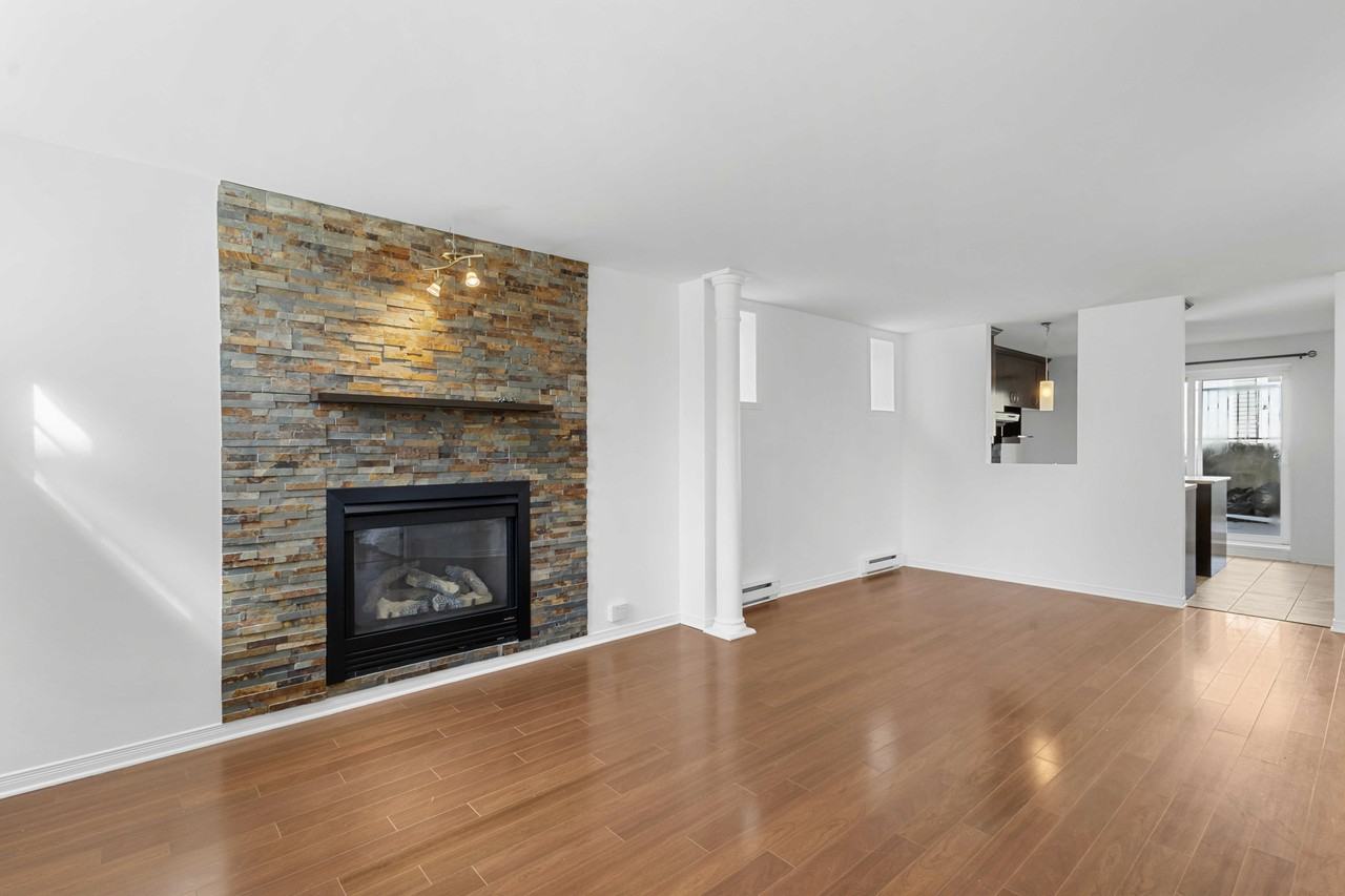 2332 Avenue de Maussac - Photo 3 of 15