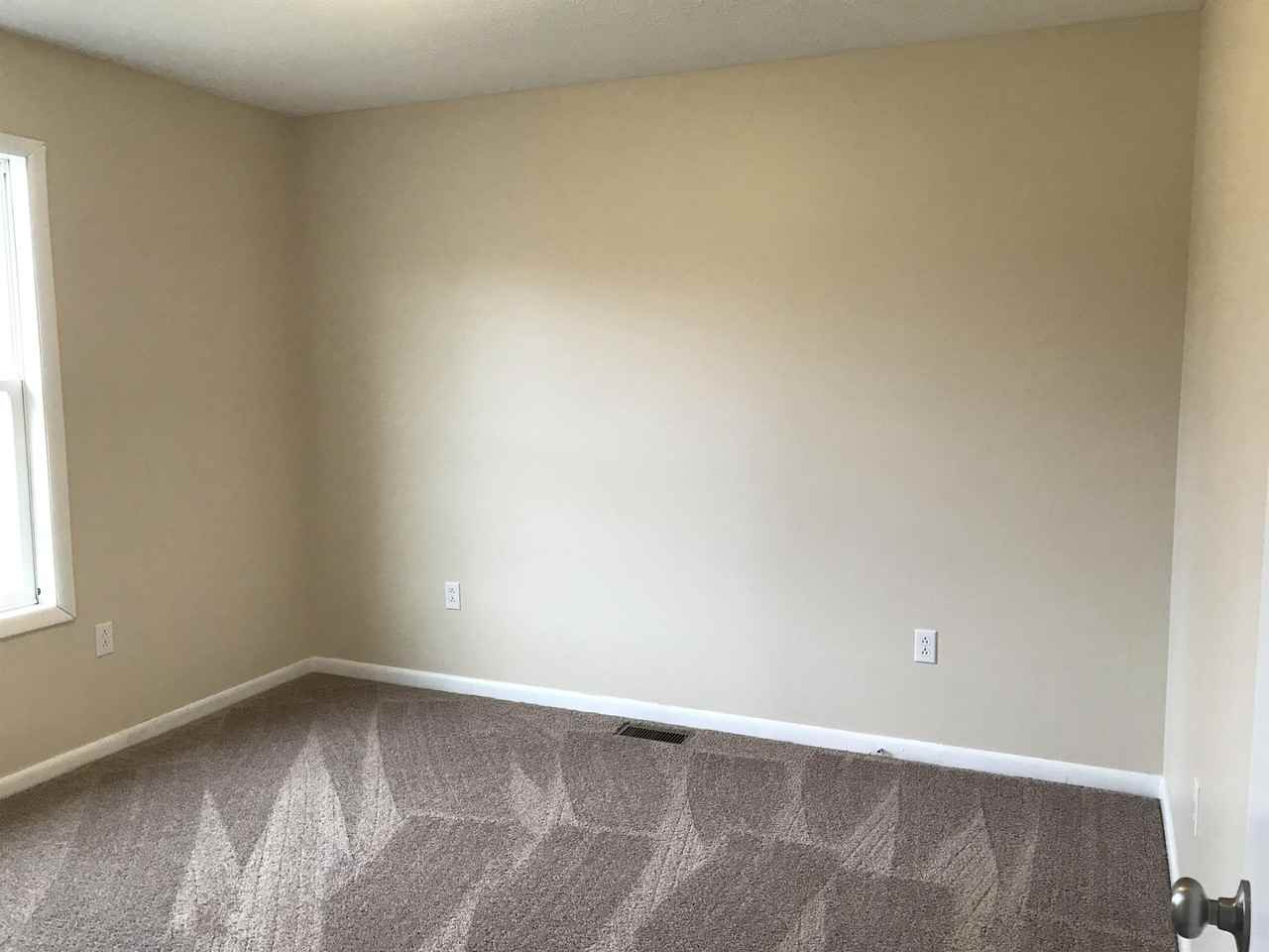 205 King Dr - Photo 3 of 14