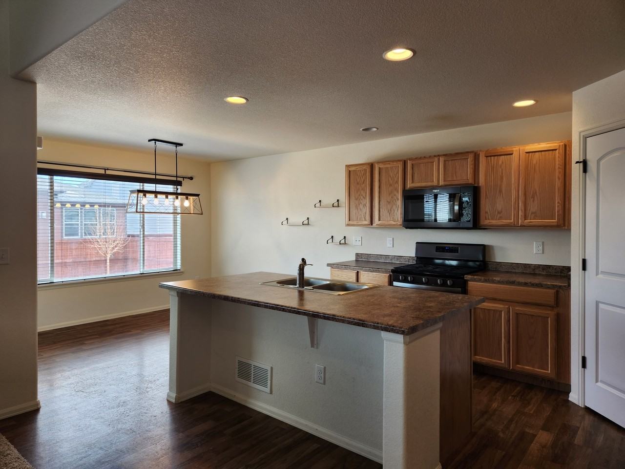 1796 Long Shadow Dr - Photo 4 of 26