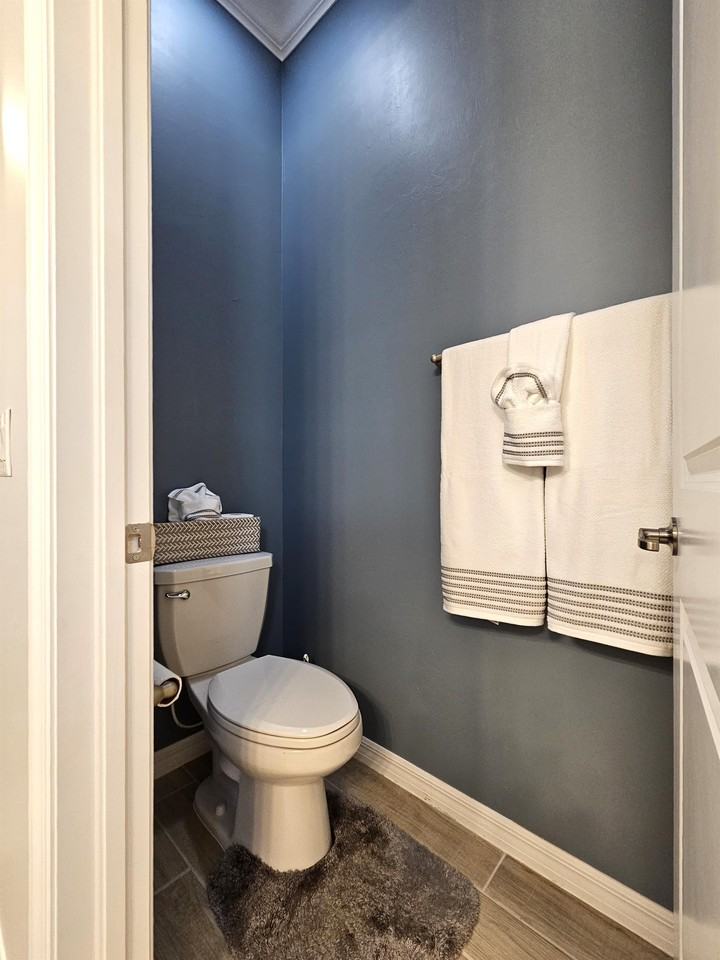 5981 Berwick Ln - Photo 4 of 50