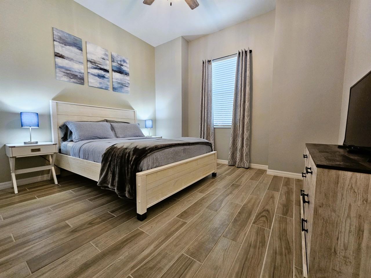 5981 Berwick Ln - Photo 6 of 50