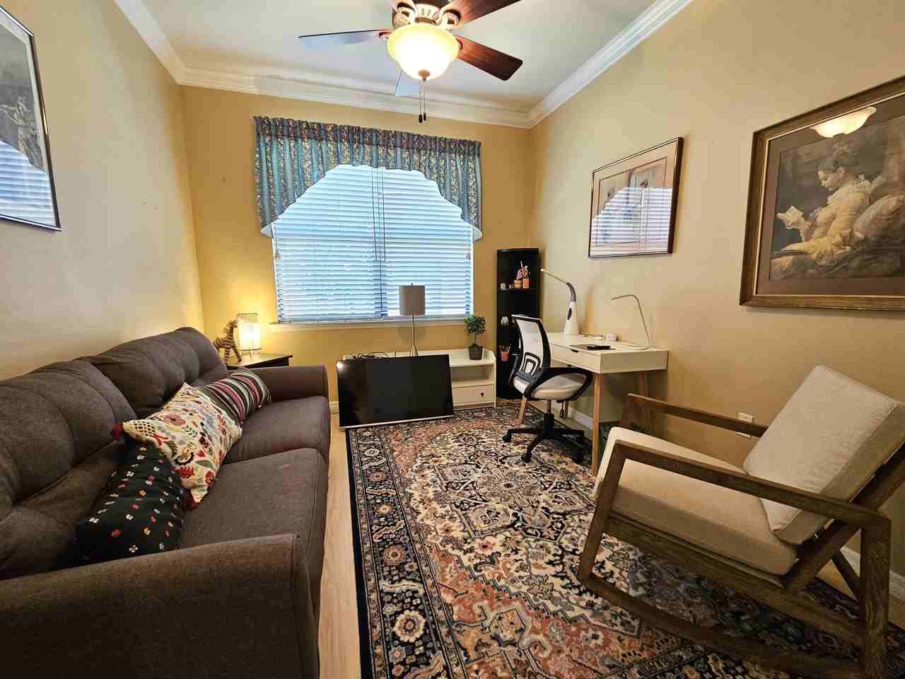 6441 Liberty St - Photo 6 of 50