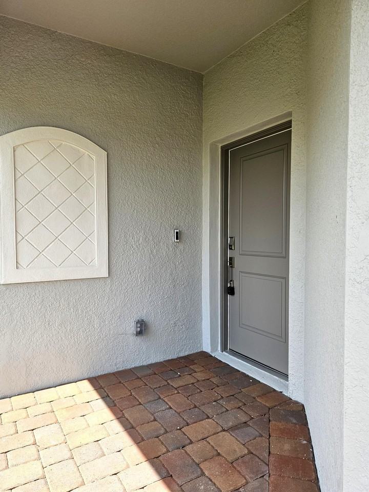 2168 Dragonfruit Way - Photo 2 of 31