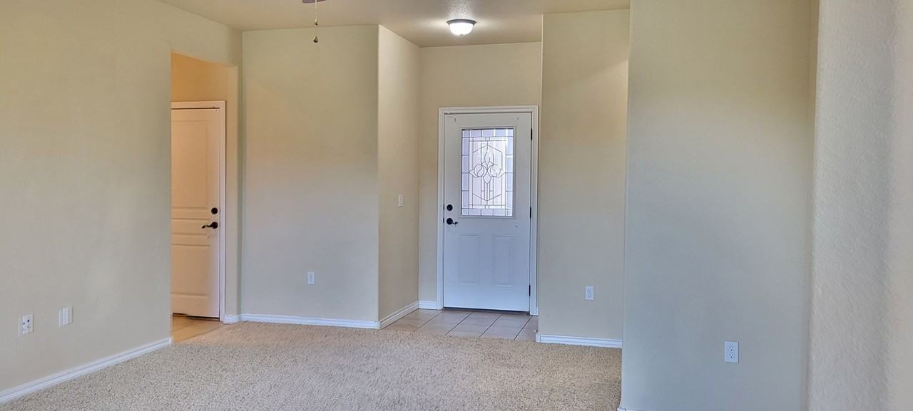 2928 Elizabeth Ct - Photo 7 of 26