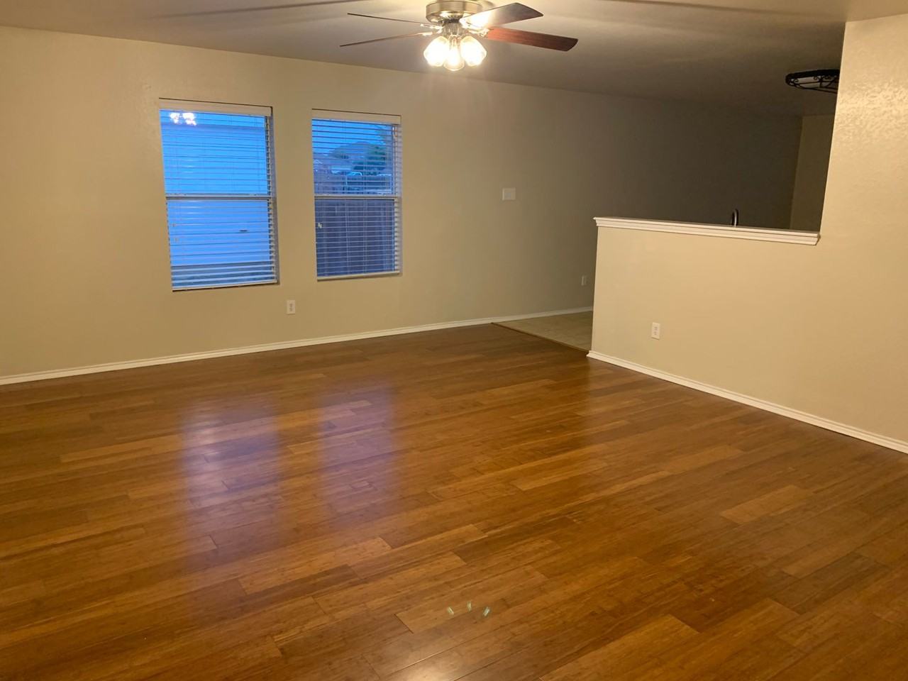 12820 Kingsgate Dr - Photo 5 of 19