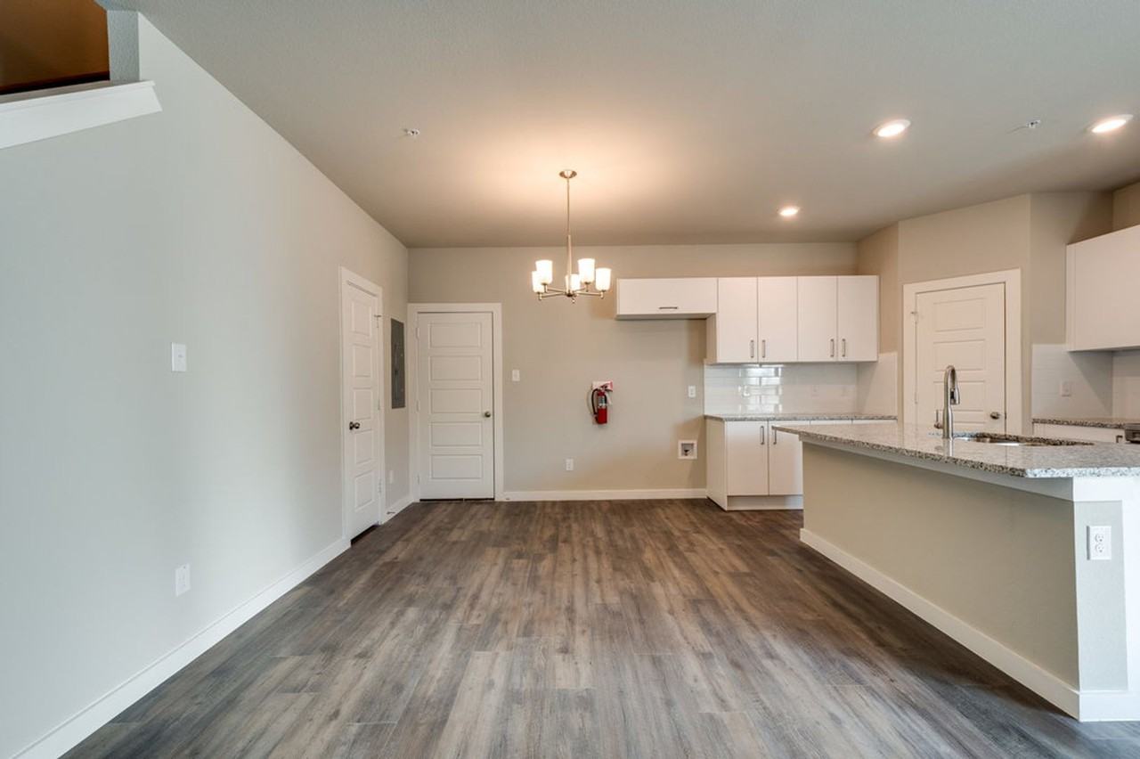 645 Harvest Moon Dr - Photo 5 of 15