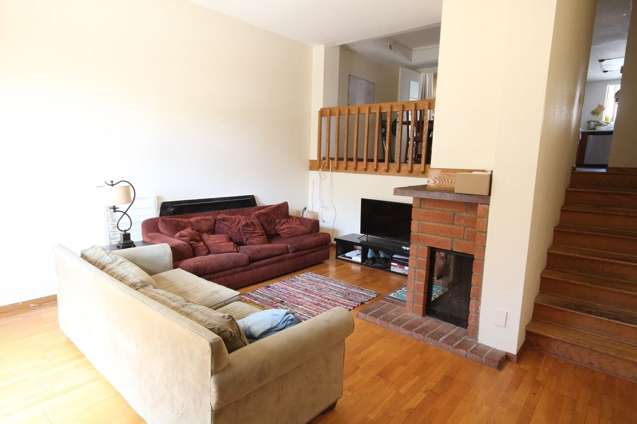 4058 Mahaila Ave #D - Photo 3 of 13