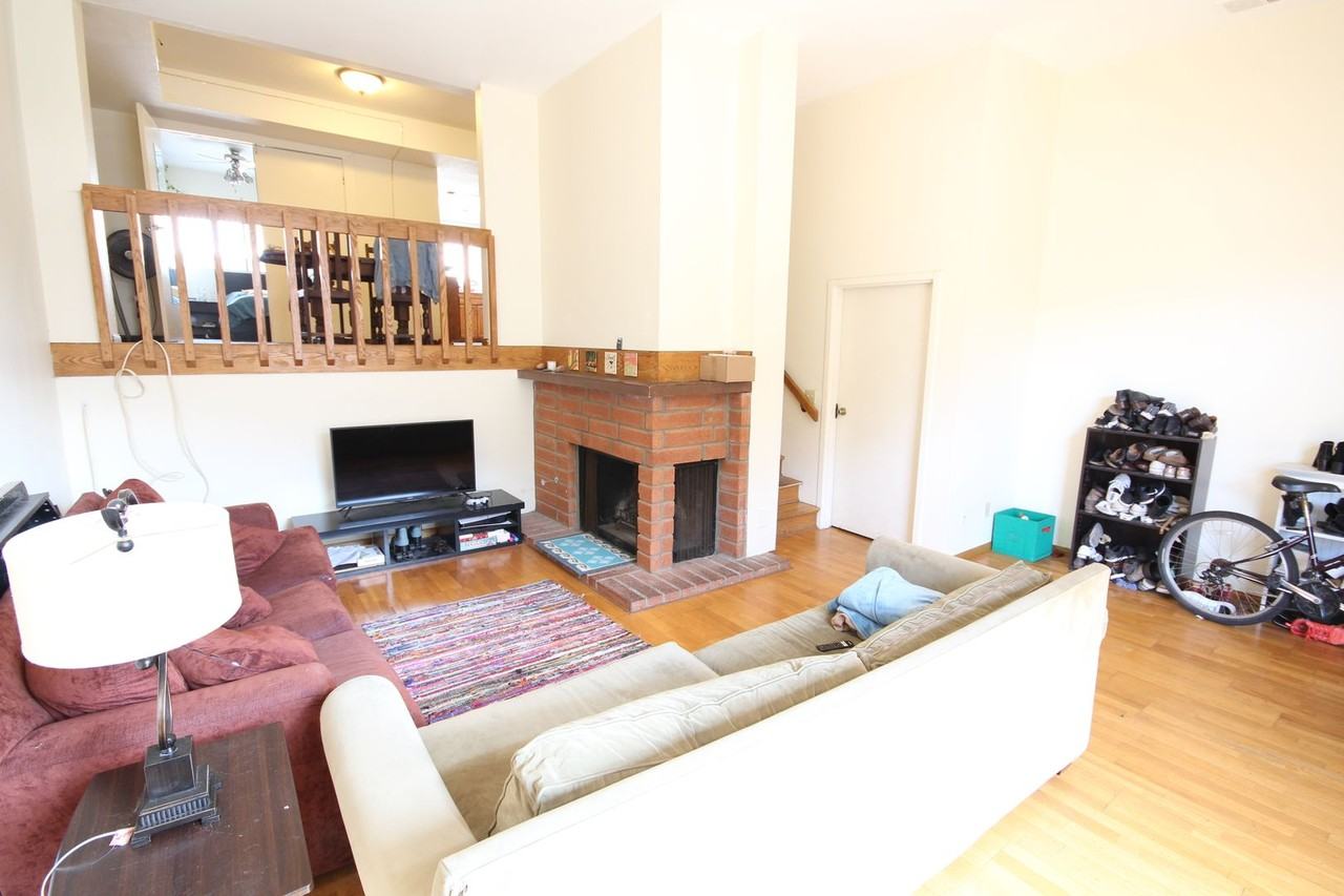 4058 Mahaila Ave #D - Photo 4 of 13