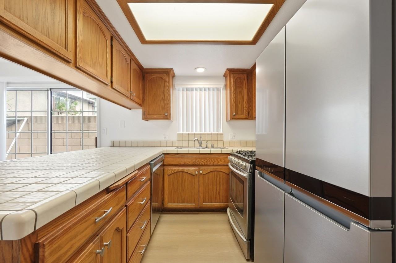 9619 Olive Street - Photo 2 of 24