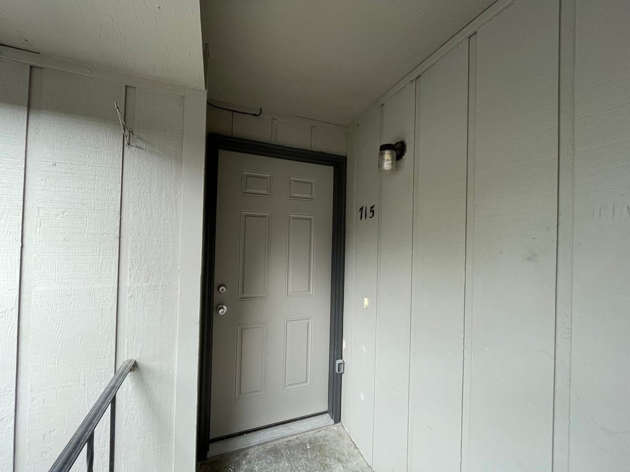 715 Se 212th Ave - Photo 3 of 29
