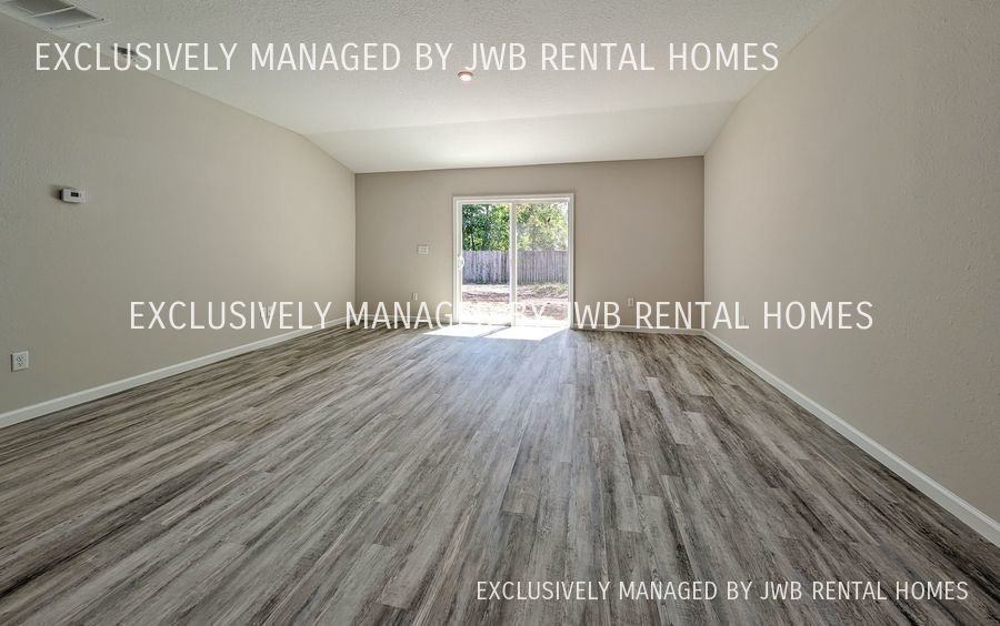 5876 Copper Creek Dr - Photo 2 of 8