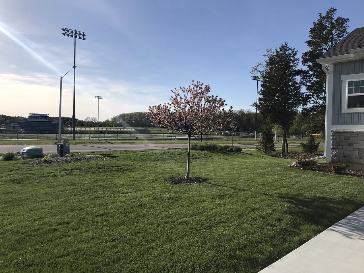618 Scenic Rd #NA - Photo 2 of 23