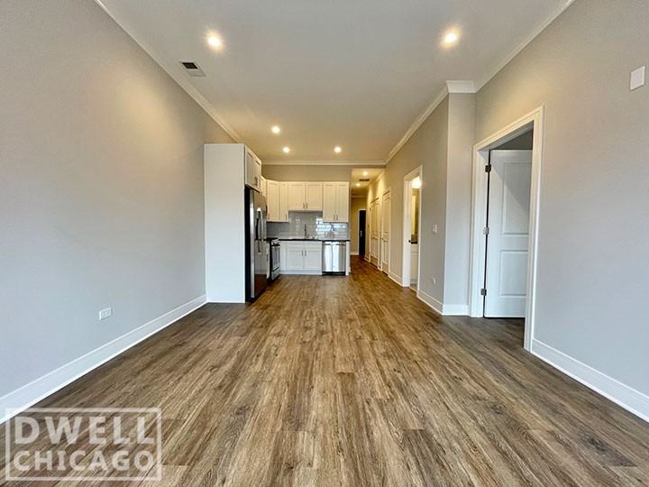 927 West Irving Park Road - Photo 6 of 17